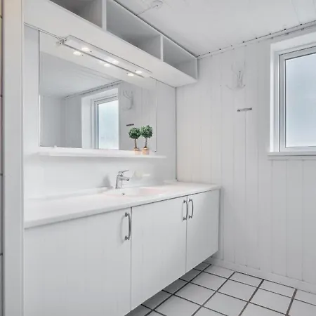 Lovely In With Private Swimming Pool, Be Inside Or Outside